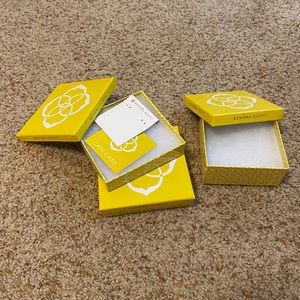 Kendra Scott Jewelry Boxes